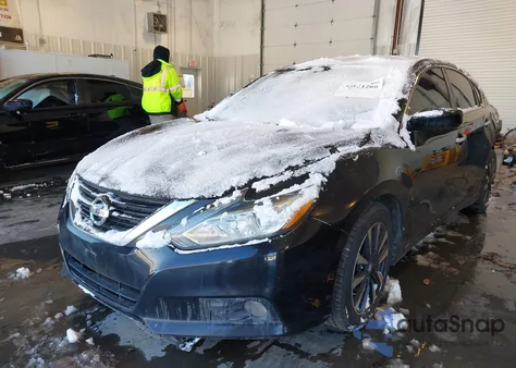 2018 Nissan Altima 2.5 Sv z USA, uszkodzony, nr VIN 1N4AL3AP2JC238866